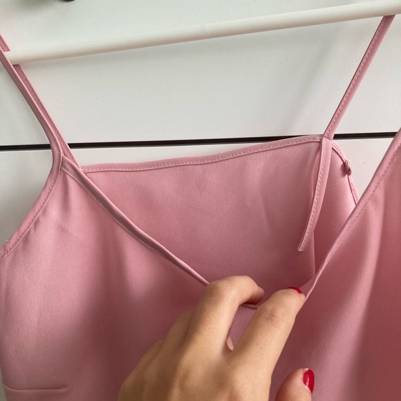 Baby Pink Crop 💗 - Picture 3 of 4